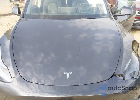 2025 Tesla Model Y Long Range Dual Motor All-Wheel Drive из США, поврежденный, VIN 7SAYGDED0SF253005
